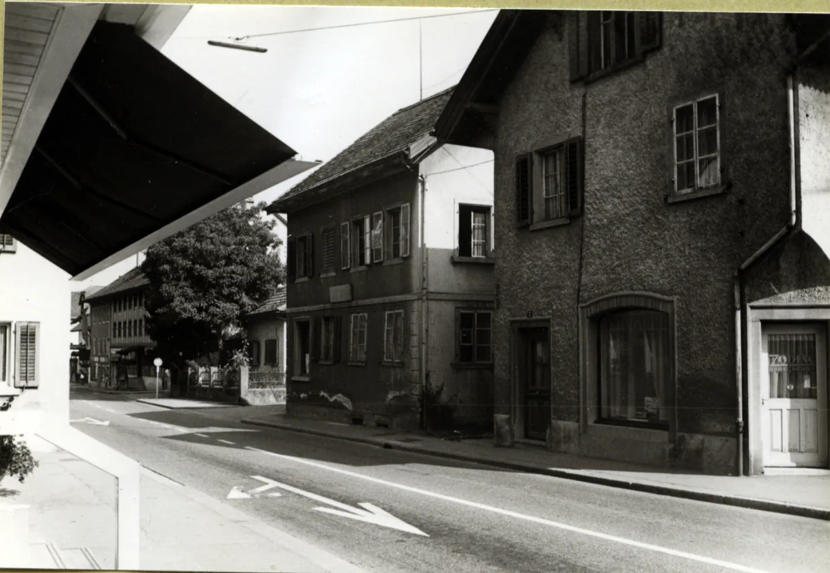 Bahnhofstrasse 2 im Jahr 1975.